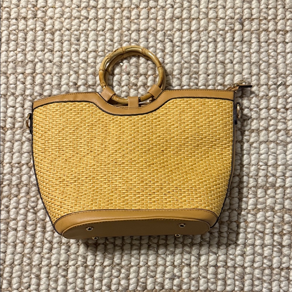 Elegant Tan Woven Handbag